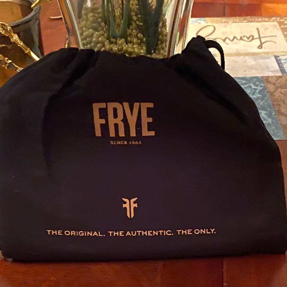Frye wristlet